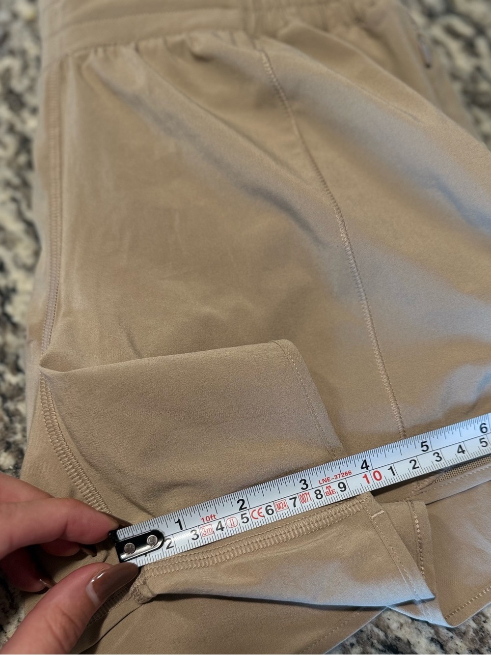 Lululemon Hotty Hot High Rise Shorts 4" Sheer Oak - Picture 5 of 8